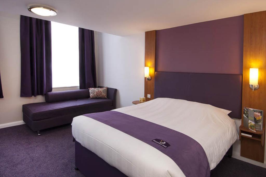 Premier Inn Derry / Londonderry Δωμάτιο φωτογραφία